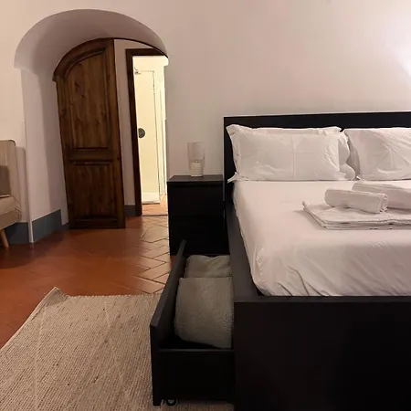 Apartment Piazza Grande - Fioraia 24
